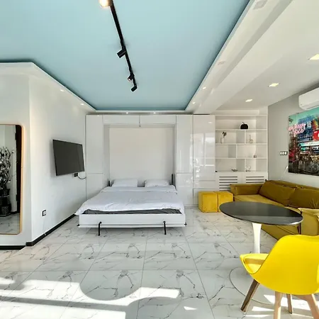 City Center Apartment -Between Herous Square And Holiday Inn Тбилиси Экстерьер фото