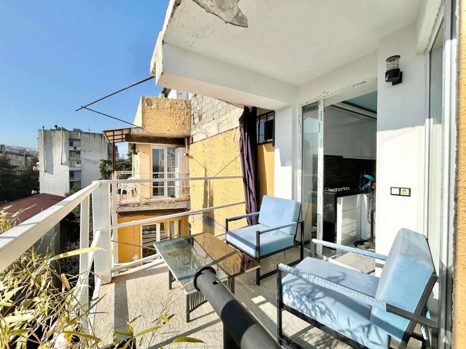 Daire Center -between Herous Square And Tiflis